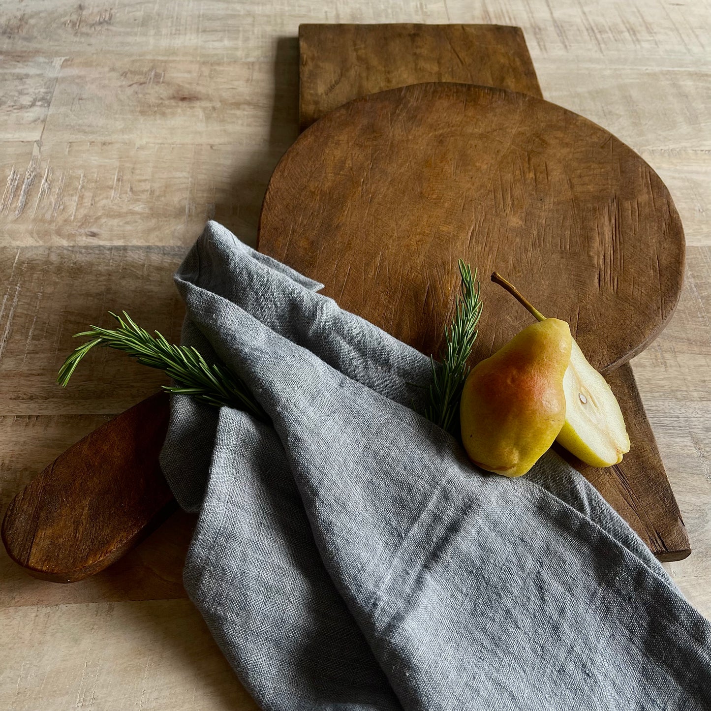 Rustic Board in Round