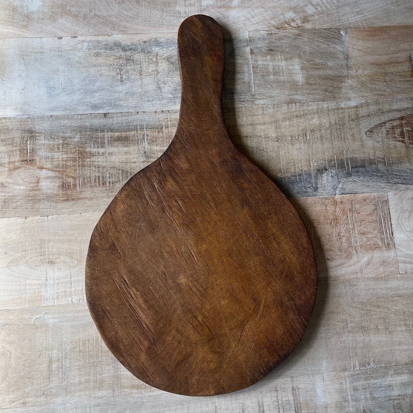 Rustic Board in Round